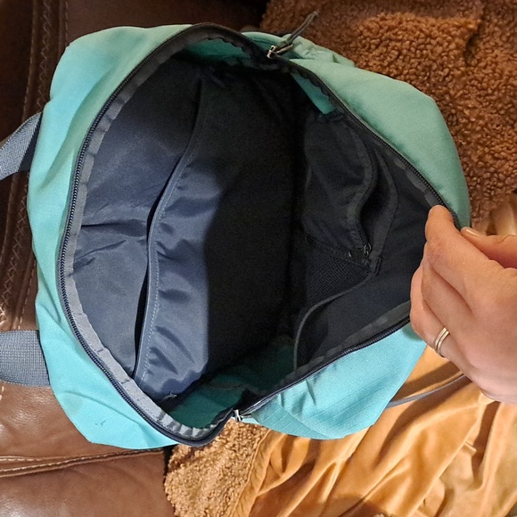 Patagonia Backpack - Picture 3 of 8